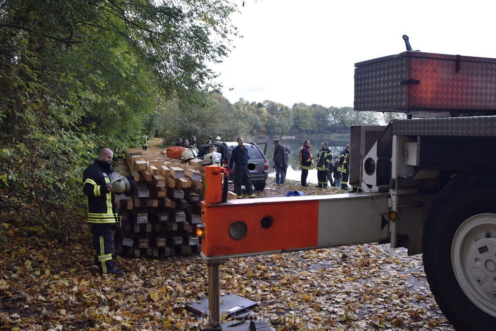 Einsatz BF Koeln PKW im See Koeln Esch P177.JPG - Miklos Laubert